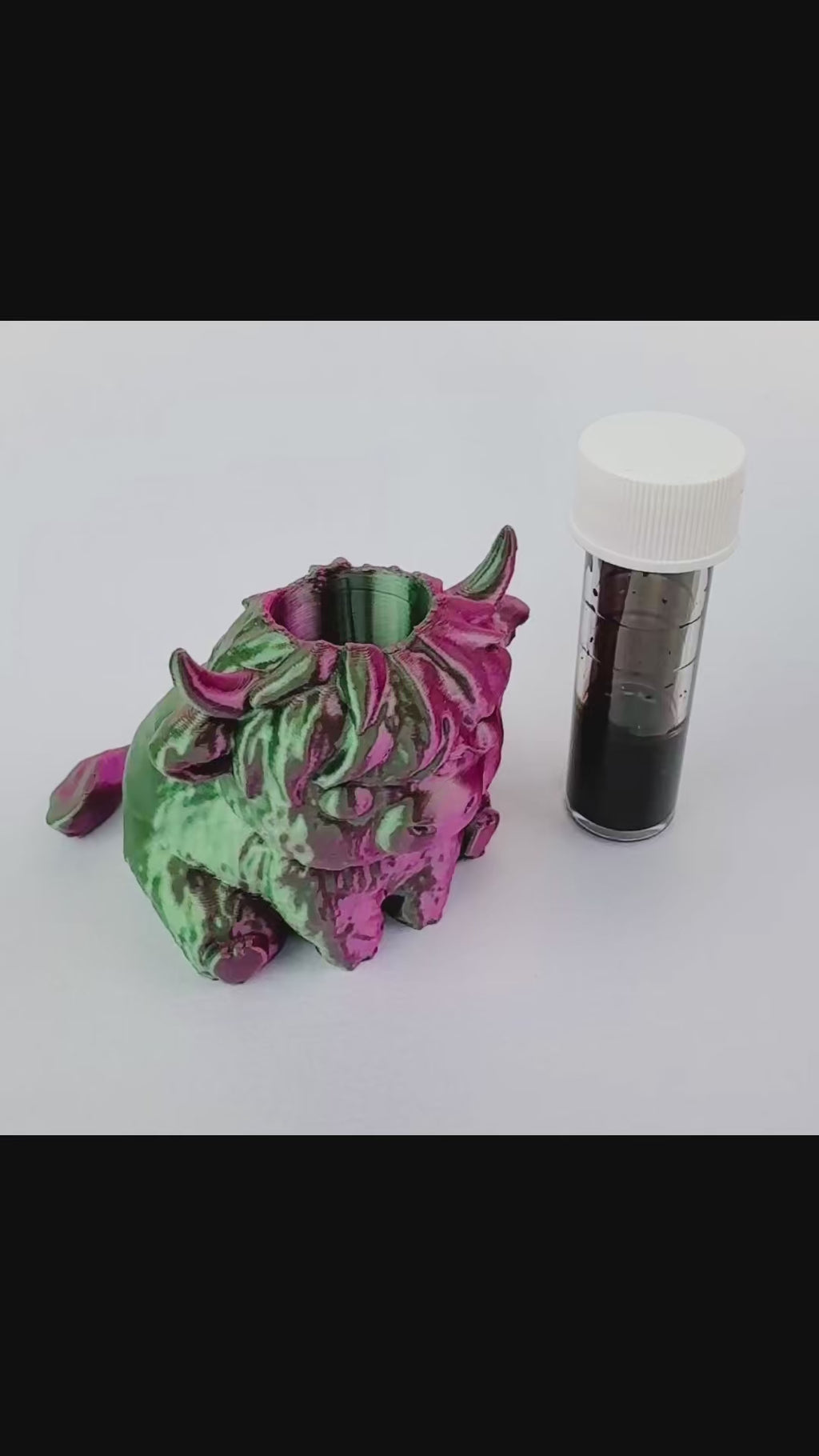 Fountain Pen Ink Vial Holders - Ink Buddies Cute & Colourful 3D Printed Ink Swatch Desk Accessory
